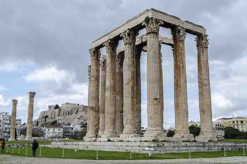 114 - Grecia - Atenas - templo de Zeus Olimpico